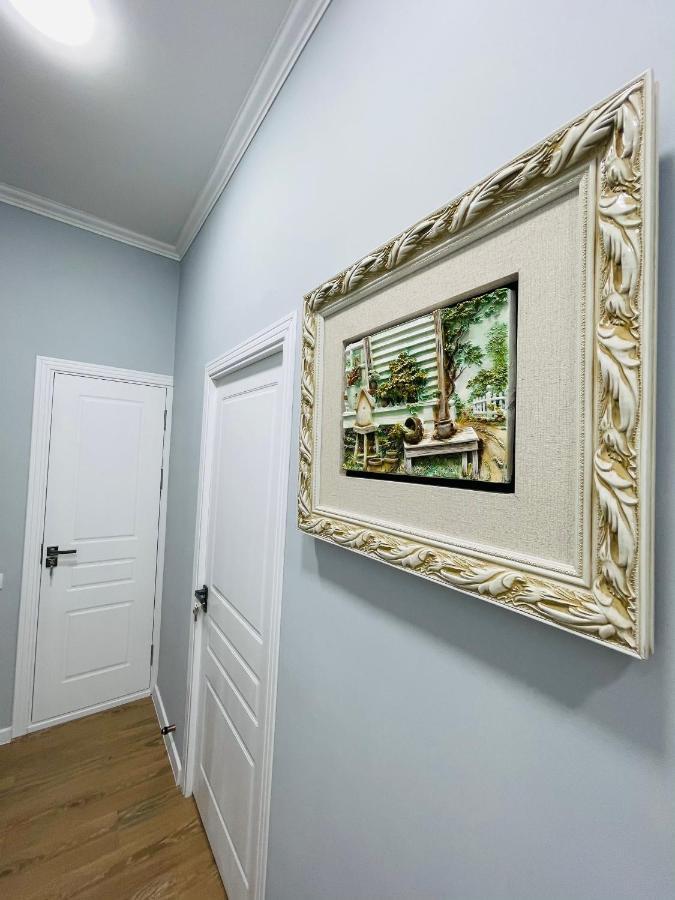 Amir Temur Apartment In Center After Renovation Tashkent Ngoại thất bức ảnh